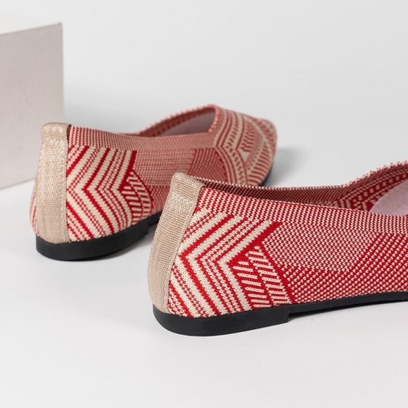 Stylish Pointed Toe Flats - Picture 5 of 7